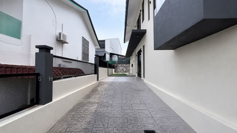 Rumah Banglo untuk Dijual di Petaling Jaya (Selangor) - Sharmila Taluar - Exterior - PropertyGuru.com.my