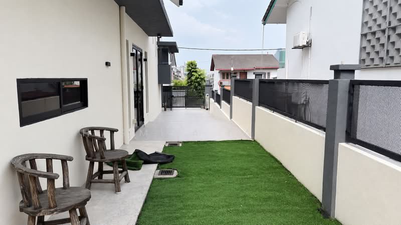 Rumah Banglo untuk Dijual di Petaling Jaya (Selangor) - Sharmila Taluar - Exterior - PropertyGuru.com.my