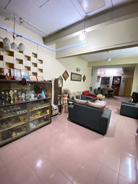 Rumah Teres 2 Tingkat untuk Dijual di Taman Lampam (Seberang Jaya) - Aswad . - Living Room - PropertyGuru.com.my