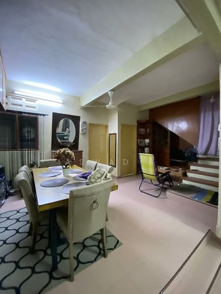 Rumah Teres 2 Tingkat untuk Dijual di Taman Lampam (Seberang Jaya) - Aswad . - Dining Room - PropertyGuru.com.my