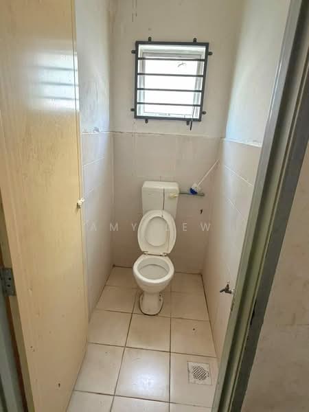 Shop for Rent in Triang (Pahang) - Amy Lew - Bathroom - PropertyGuru.com.my