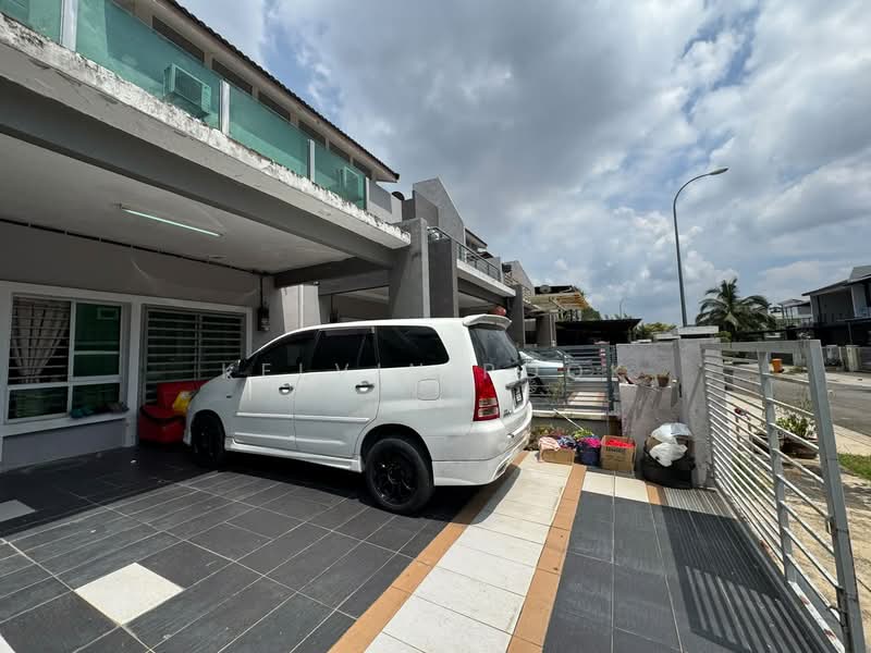 Rumah Teres 2 Tingkat untuk Dijual di Bandar Sri Sendayan (Negeri Sembilan) - Kelvin Pook - Exterior - PropertyGuru.com.my