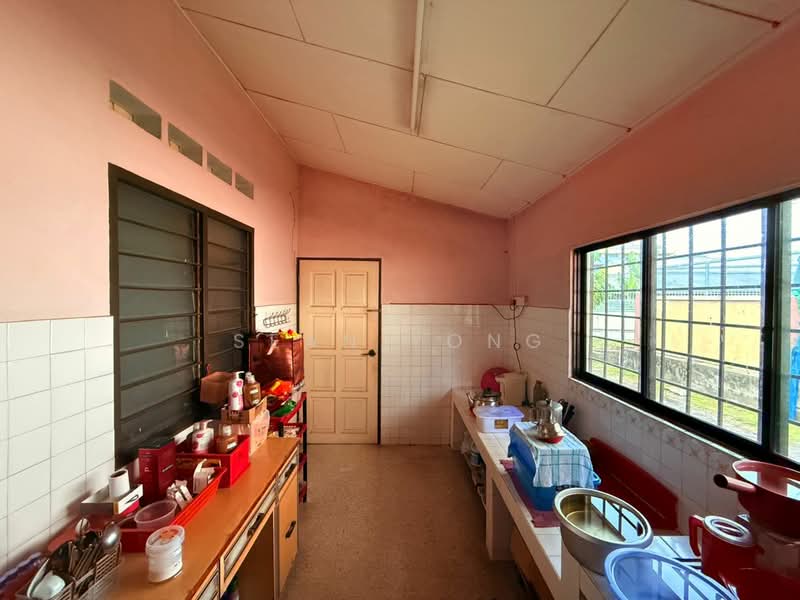 Rumah Teres 1 Tingkat untuk Dijual di Desa Jaya Kepong (Kepong) - Sean Yong - Kitchen - PropertyGuru.com.my