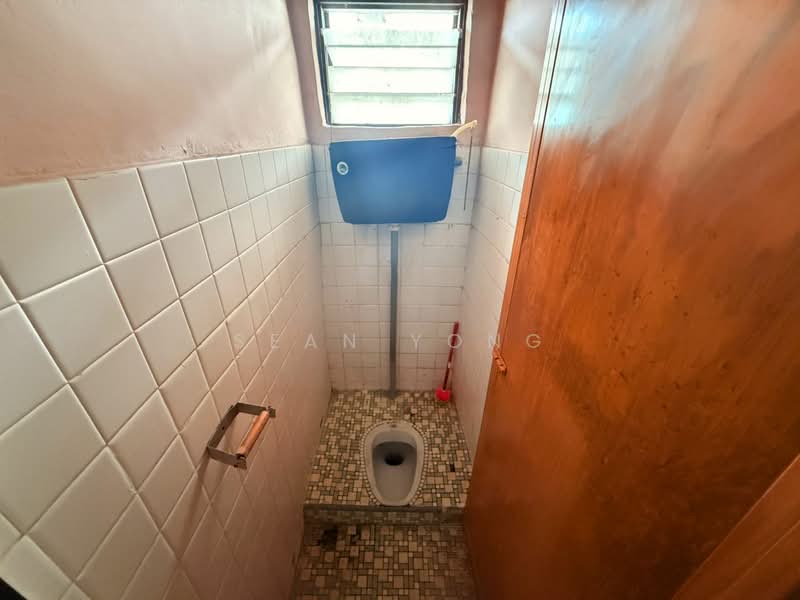 Rumah Teres 1 Tingkat untuk Dijual di Desa Jaya Kepong (Kepong) - Sean Yong - Bathroom - PropertyGuru.com.my