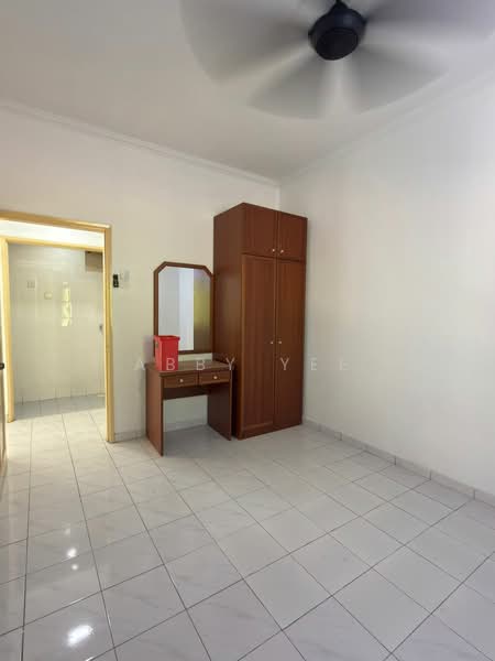 Townhouse for Rent in Kajang (Selangor) - Abby Yee - Bedroom - PropertyGuru.com.my