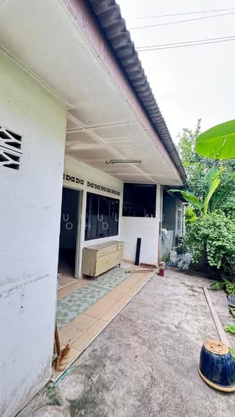 Rumah Teres 1 Tingkat untuk Dijual di Nilai (Negeri Sembilan) - Nurul Ain Mohd Razali - Exterior - PropertyGuru.com.my