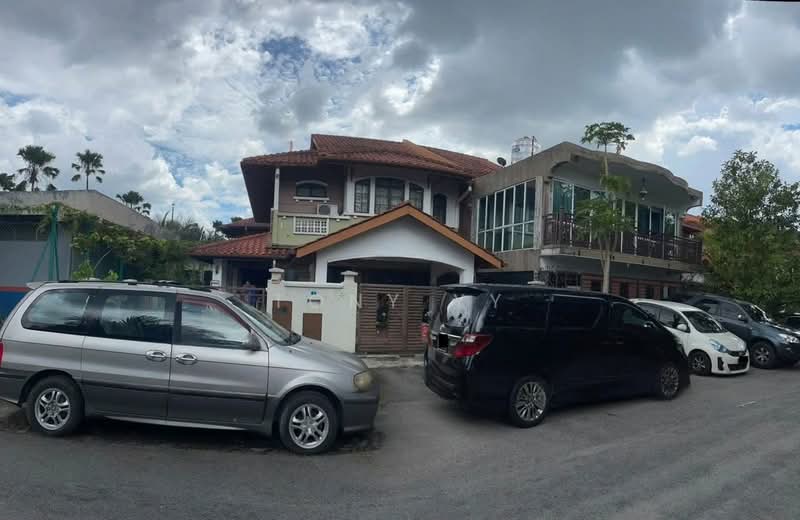 2-storey Terraced House for Sale in Bandar Tun Hussein Onn (Cheras) - Tony YY - Exterior - PropertyGuru.com.my