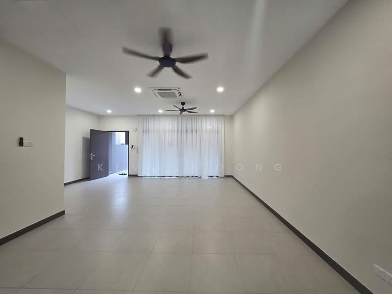 Rumah Teres 2-Tingkat untuk Dijual di Sepang (Selangor) - Kevin Foong - Living Room - PropertyGuru.com.my