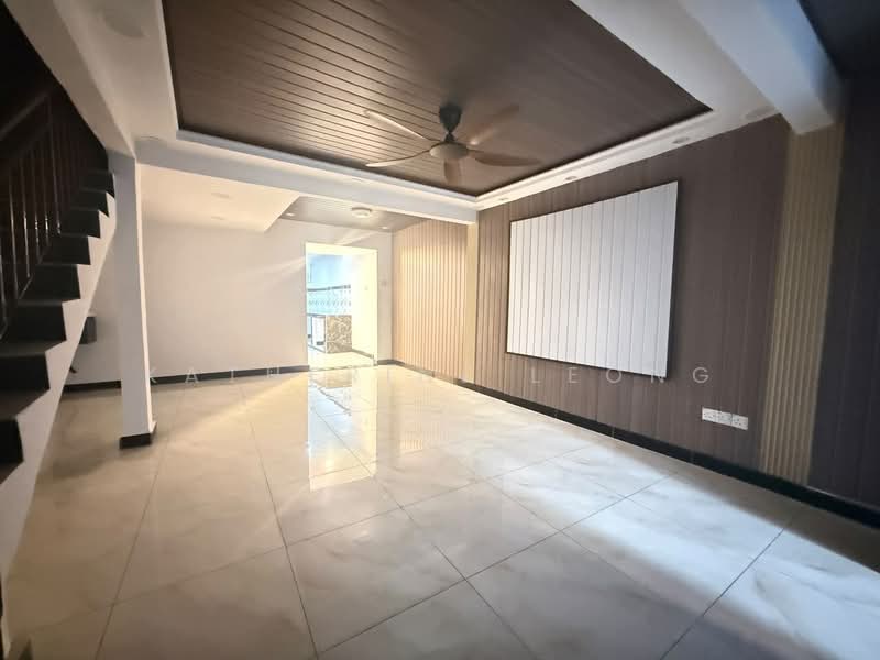 2-storey Terraced House for Sale in Taman Bukit Rawang Jaya (Rawang) - Katherine Leong - Living Room - PropertyGuru.com.my