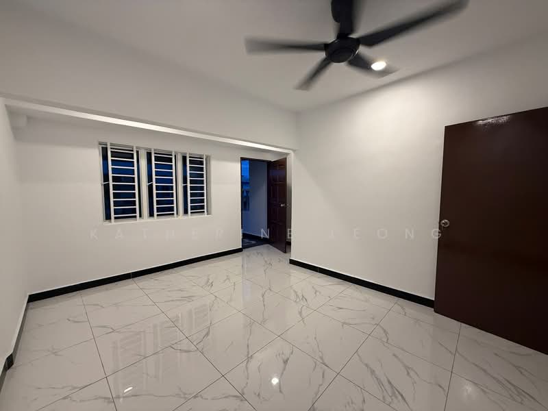 2-storey Terraced House for Sale in Taman Bukit Rawang Jaya (Rawang) - Katherine Leong - Interior - PropertyGuru.com.my