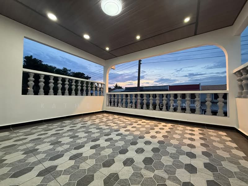 2-storey Terraced House for Sale in Taman Bukit Rawang Jaya (Rawang) - Katherine Leong - Balcony - PropertyGuru.com.my