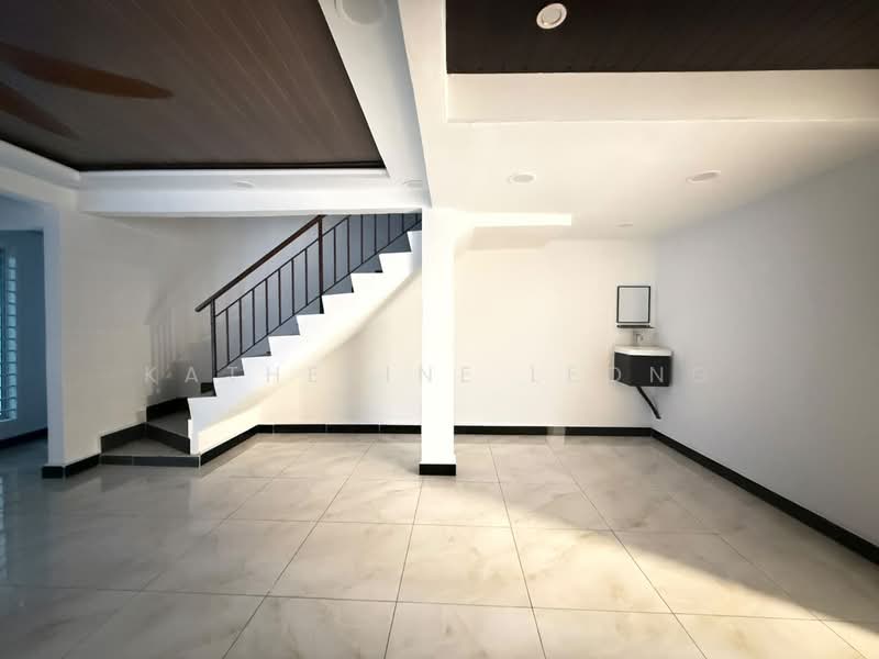 2-storey Terraced House for Sale in Taman Bukit Rawang Jaya (Rawang) - Katherine Leong - Interior - PropertyGuru.com.my