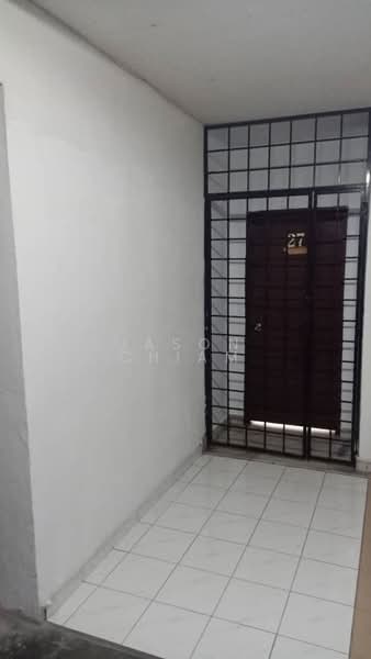 Pangsapuri untuk Dijual di Vista Lavender - Jason Chiam - Entrance - PropertyGuru.com.my