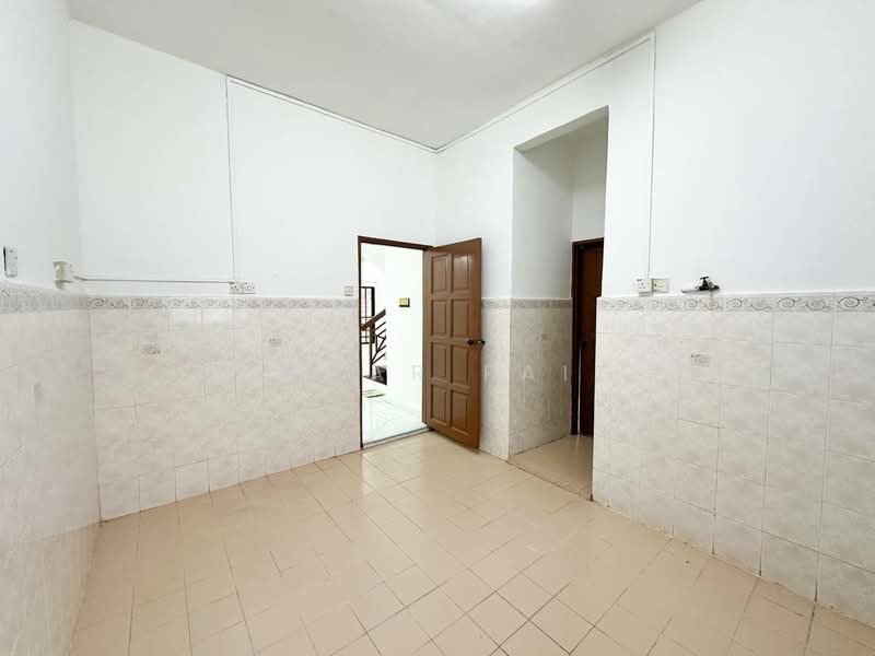 2-storey Terraced House for Sale in Seksyen 4 (Bangi) - Amzar Faiz - PropertyGuru.com.my