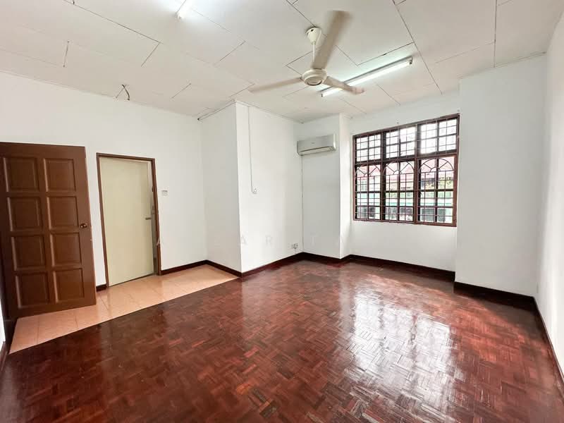 2-storey Terraced House for Sale in Seksyen 4 (Bangi) - Amzar Faiz - PropertyGuru.com.my