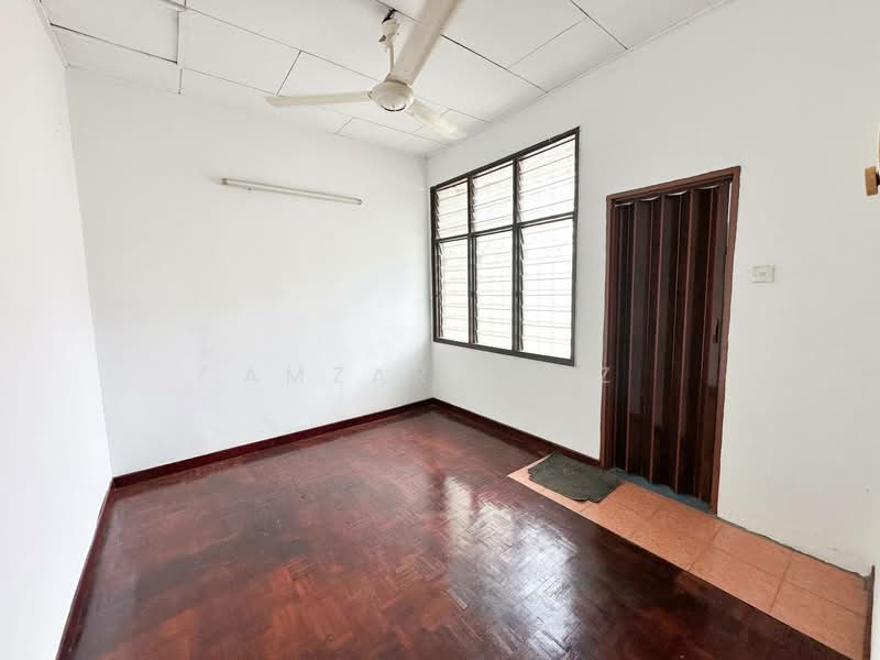 2-storey Terraced House for Sale in Seksyen 4 (Bangi) - Amzar Faiz - PropertyGuru.com.my