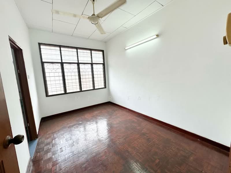 2-storey Terraced House for Sale in Seksyen 4 (Bangi) - Amzar Faiz - PropertyGuru.com.my