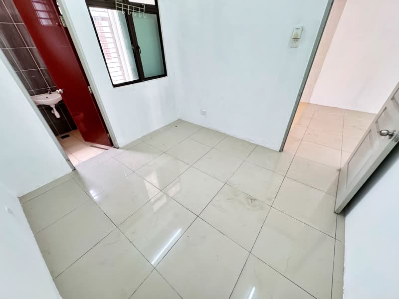 Rumah Teres untuk Dijual di Nilai (Negeri Sembilan) - Herman Sazwan Nor Rahim - Bedroom - PropertyGuru.com.my