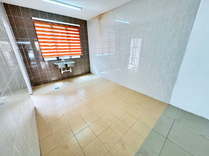 Rumah Teres untuk Dijual di Nilai (Negeri Sembilan) - Herman Sazwan Nor Rahim - Kitchen - PropertyGuru.com.my