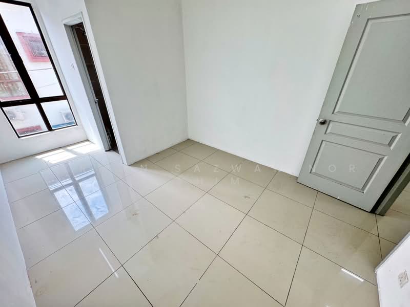 Rumah Teres untuk Dijual di Nilai (Negeri Sembilan) - Herman Sazwan Nor Rahim - Bedroom - PropertyGuru.com.my