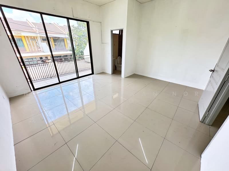 Rumah Teres untuk Dijual di Nilai (Negeri Sembilan) - Herman Sazwan Nor Rahim - Bedroom - PropertyGuru.com.my