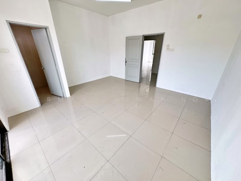 Rumah Teres untuk Dijual di Nilai (Negeri Sembilan) - Herman Sazwan Nor Rahim - Bedroom - PropertyGuru.com.my