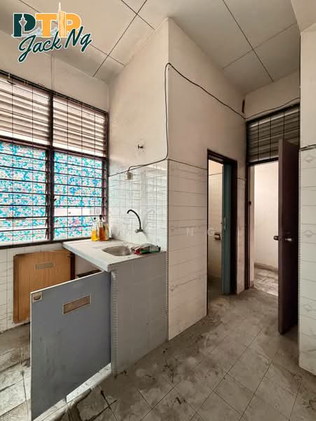 Rumah Teres 1 Tingkat untuk Dijual di Taman Inderawasih (Perai) - Jack Ng - Kitchen - PropertyGuru.com.my