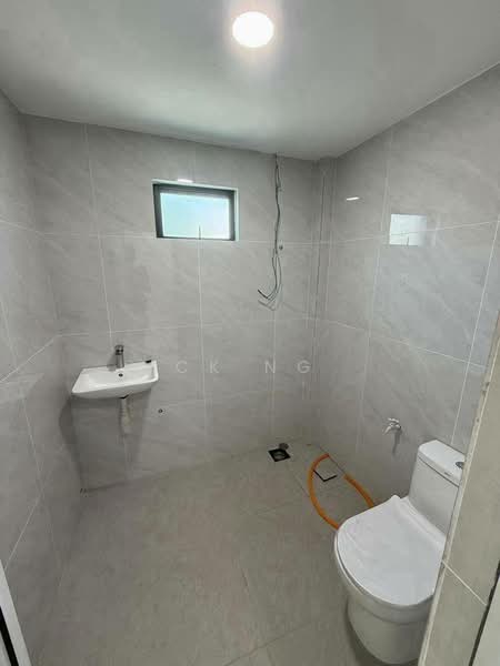 Rumah Banglo untuk Dijual di Taman Kebun Teh (Johor Bahru) - CK Ng - Bathroom - PropertyGuru.com.my
