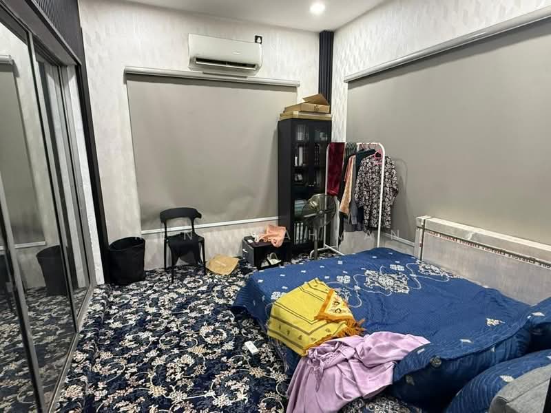 Bungalow for Sale in Taman Rasah Kemayan (Rasah) - Rena Rahman - Bedroom - PropertyGuru.com.my