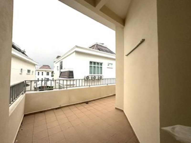 Rumah Teres 3-Tingkat untuk Dijual di Pantai Jerejak (Bayan Lepas) - Shirley Beh - Balcony - PropertyGuru.com.my