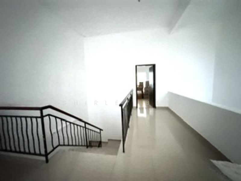 Rumah Teres 3-Tingkat untuk Dijual di Pantai Jerejak (Bayan Lepas) - Shirley Beh - Corridor - PropertyGuru.com.my