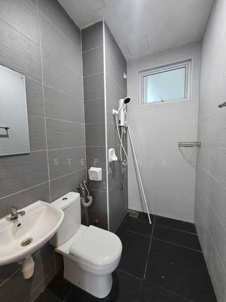 Servis Apartment untuk Disewa di THE SENAI GARDEN (PANGSAPURI IMPIAN SENAI) - Stephanie Yap - Bathroom - PropertyGuru.com.my