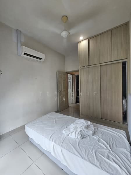 Servis Apartment untuk Disewa di THE SENAI GARDEN (PANGSAPURI IMPIAN SENAI) - Stephanie Yap - Bedroom - PropertyGuru.com.my