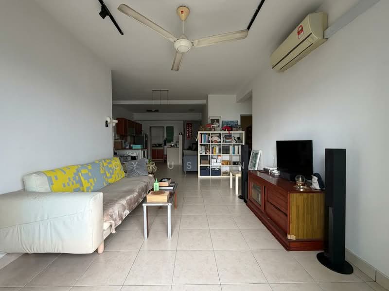Kondominium untuk Dijual di Changkat View - Cyrus Ong - Living Room - PropertyGuru.com.my