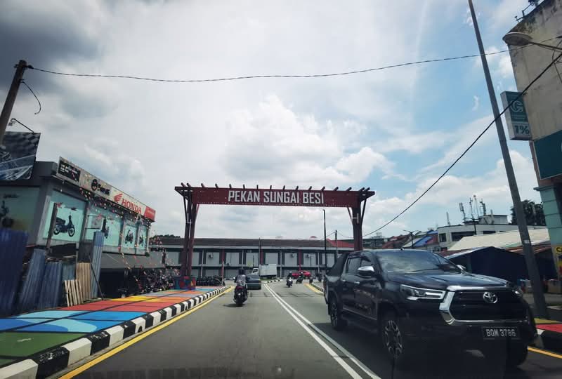 Rumah Banglo untuk Dijual di Sungai Besi (Kuala Lumpur) - Azli Ibrahim - Exterior - PropertyGuru.com.my