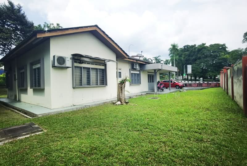 Rumah Banglo untuk Dijual di Sungai Besi (Kuala Lumpur) - Azli Ibrahim - Exterior - PropertyGuru.com.my