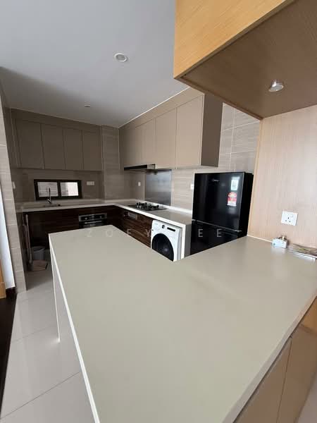 Kondominium untuk Dijual di R&F Princess Cove Phase 2-Seine Region - Zoey Lee - Kitchen - PropertyGuru.com.my