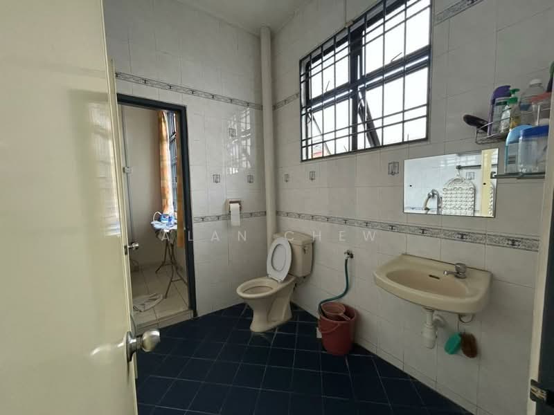 2-storey Terraced House for Sale in Taman Desa Cemerlang (Ulu Tiram) - Alan Chew - PropertyGuru.com.my
