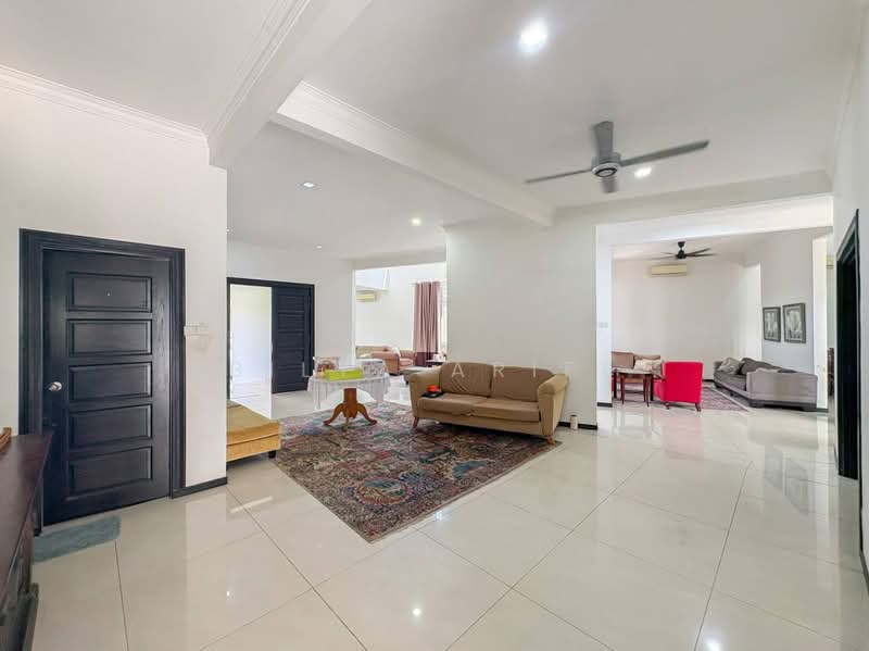 Bungalow for Sale in Seksyen 9 (Shah Alam) - BILYA ARIFF - Living Room - PropertyGuru.com.my