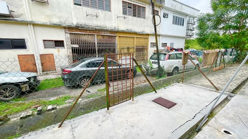 Rumah Teres 2 Tingkat untuk Dijual di Seksyen 25 (Shah Alam) - Hairi Halim - PropertyGuru.com.my