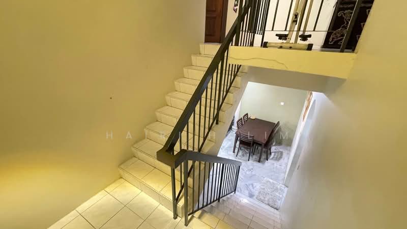 Rumah Teres 2 Tingkat untuk Dijual di Seksyen 25 (Shah Alam) - Hairi Halim - PropertyGuru.com.my