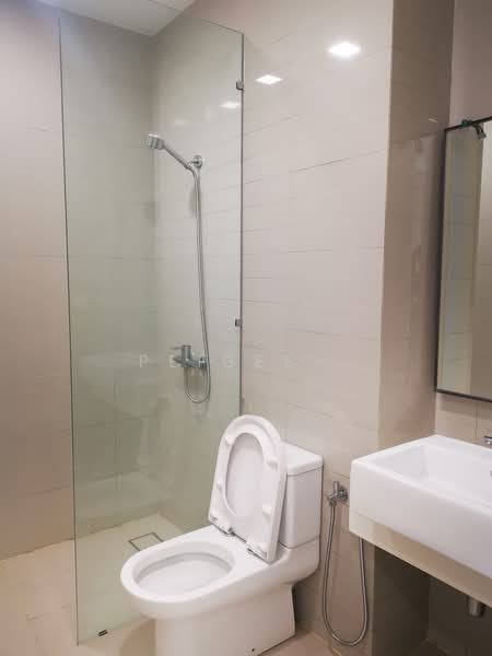 Condominium for Sale at The Veo - PeiGee . - Bathroom - PropertyGuru.com.my