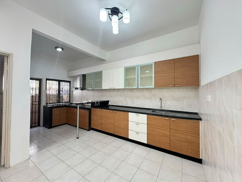 Rumah Teres 2 Tingkat untuk Dijual di Bandar Mahkota Cheras (Cheras) - Charmaine Loo - Kitchen - PropertyGuru.com.my