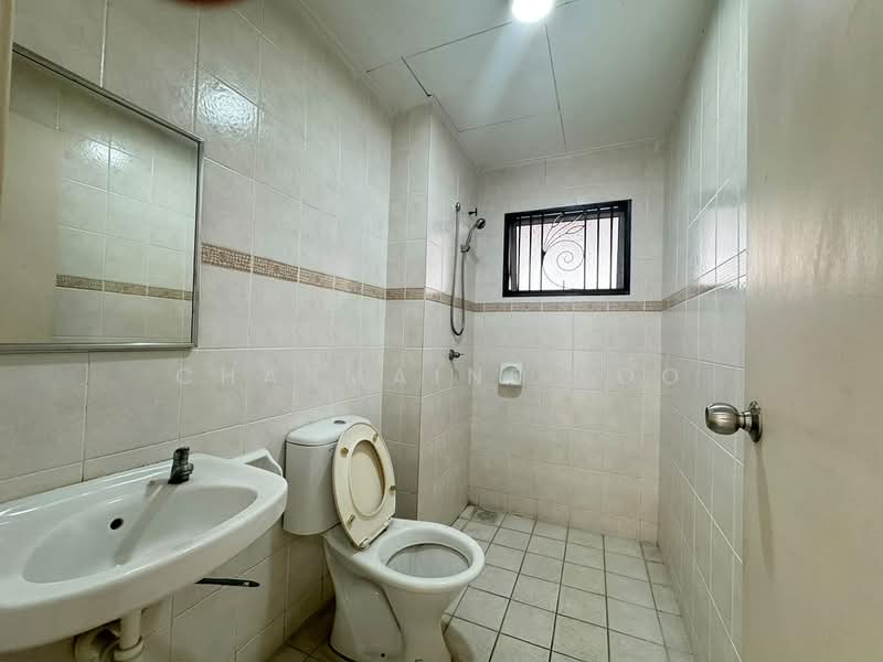 Rumah Teres 2 Tingkat untuk Dijual di Bandar Mahkota Cheras (Cheras) - Charmaine Loo - Bathroom - PropertyGuru.com.my