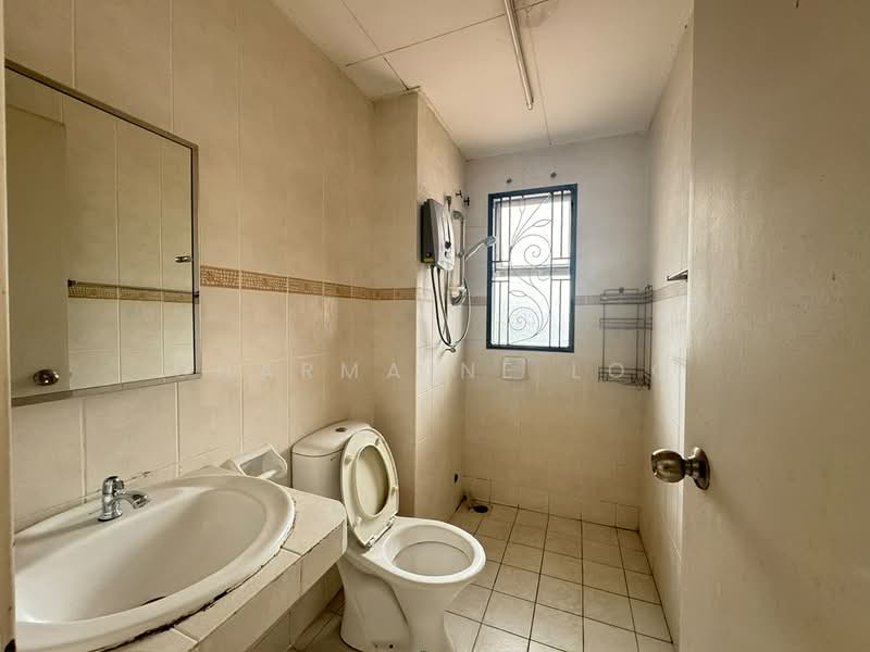 Rumah Teres 2 Tingkat untuk Dijual di Bandar Mahkota Cheras (Cheras) - Charmaine Loo - Bathroom - PropertyGuru.com.my