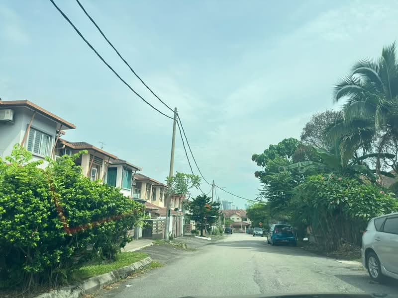 Rumah Teres 2 Tingkat untuk Dijual di Bandar Mahkota Cheras (Cheras) - Charmaine Loo - Exterior - PropertyGuru.com.my
