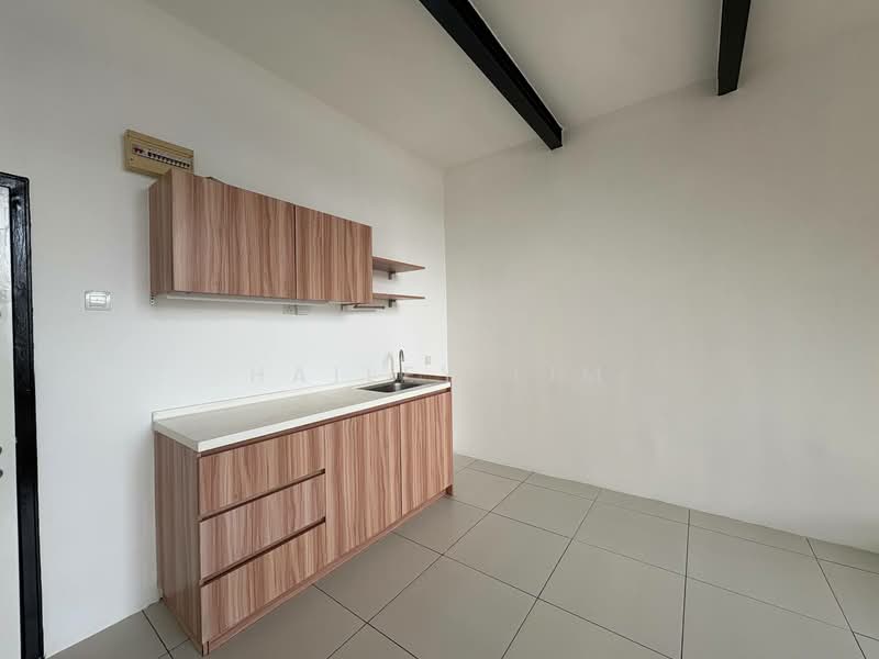 Service Residence for Rent at SOHO @ Empire City - Hailey Lim - Kitchen - PropertyGuru.com.my