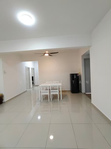 Kondominium untuk Disewa di Emerald Residence - Vincent Tan - Dining Room - PropertyGuru.com.my