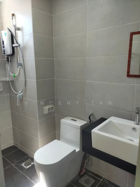 Kondominium untuk Disewa di Emerald Residence - Vincent Tan - Bathroom - PropertyGuru.com.my