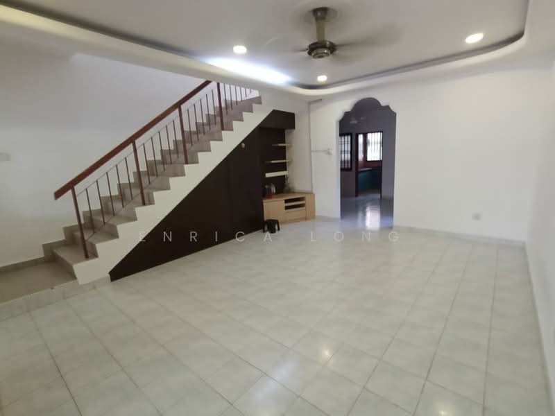2-storey Terraced House for Sale in Taman Setia Indah (Tebrau) - Enrica Long - Living Room - PropertyGuru.com.my